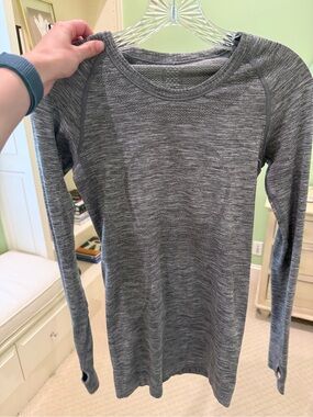 lululemon athletica Women's Long Sleeve Seamless Top - Gray Heather